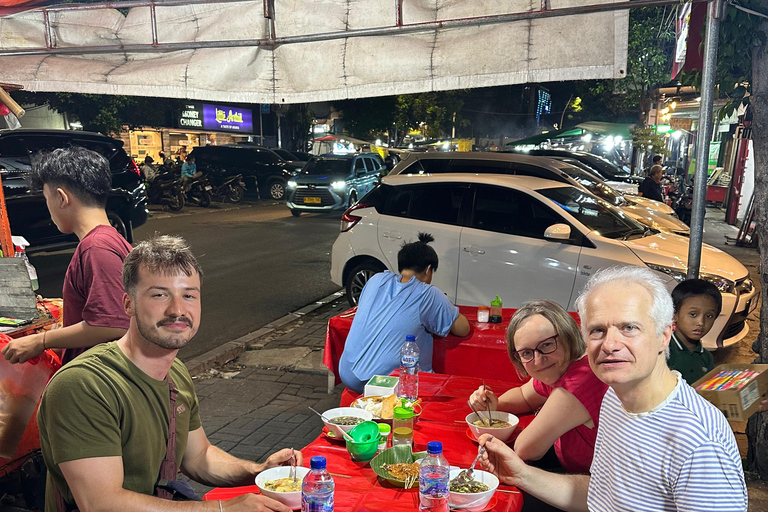 Jakarta Evening City Tour with Food Tasting