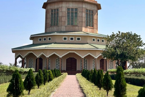 Kampala: Private City Tour with Car and Guide
