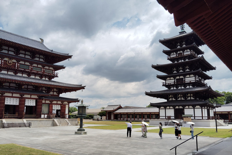 Nara : Yakushi-ji et Toshodai-ji (patrimoine mondial) en 3 heuresNara : le Yakushi-ji et le Toshodai-ji, classés au patrimoine mondial, en 3 heures