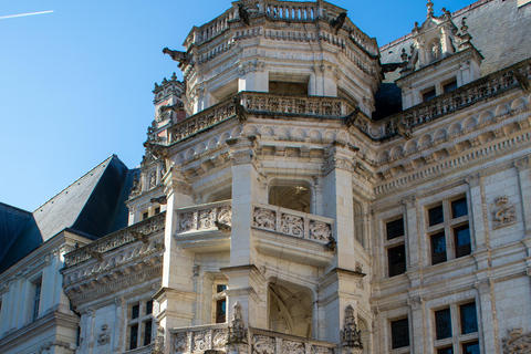 Guided tour of the Royal Castle of Blois Guided tour of the Royal Castle of Blois in English