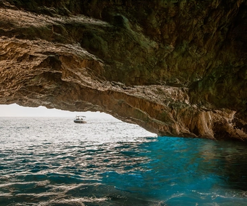 Kotor: Bay of Kotor and Blue Cave Speedboat Tour