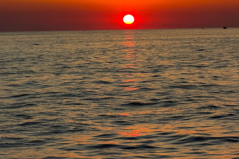 Ibiza: Boat Cruise with Tapas, Drinks & Cova Santa Entry