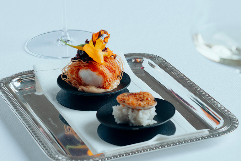 Parigi: degustazione di 6 vini pregiati con abbinamenti stellati MichelinParigi: degustazione di 6 vini pregiati con abbinamenti stellati