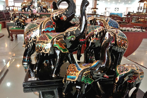 Pha Chor Canyon and Handicrafts Tour