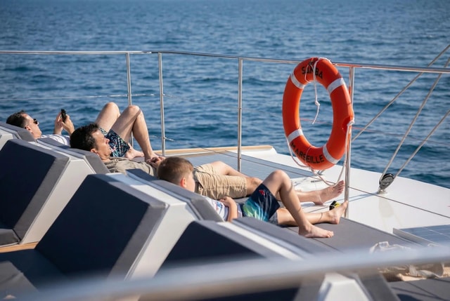 Marseille: Half-Day Catamaran Trip in the Bay of Marseille