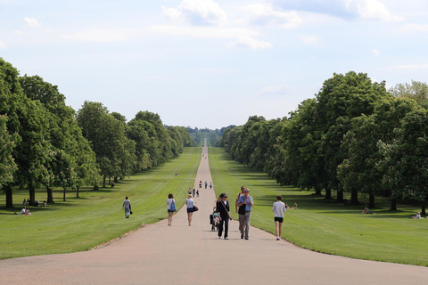 London: Windsor, Stonehenge & Historic Winchester Day Tour Shared Tour, Meet at Paddington Station