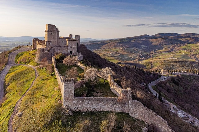 Assisi: geführte Besichtigung der Pistoletto-Ausstellung in der Rocca Maggiore