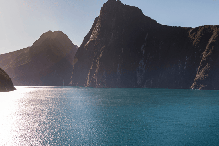 Milford Sound: Entdecke mehr auf unserer längsten FahrtMilford Sound: Discover More on our Longest Cruise