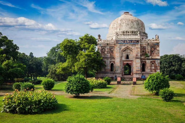 Delhi: Lotus and Akshardham Temples, Lodhi Garden and more Lotus and Akshardham Temples, Lodhi Garden and Humayun Tomb