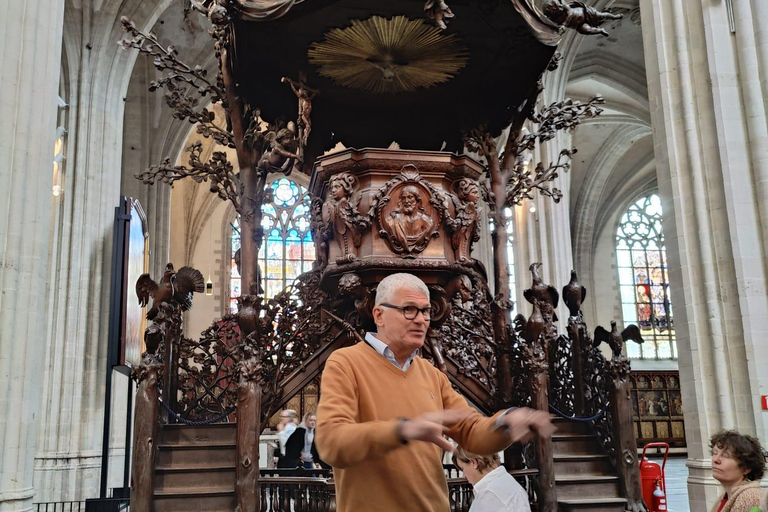 Antwerp: Guided City Walking Tour offering multiple options