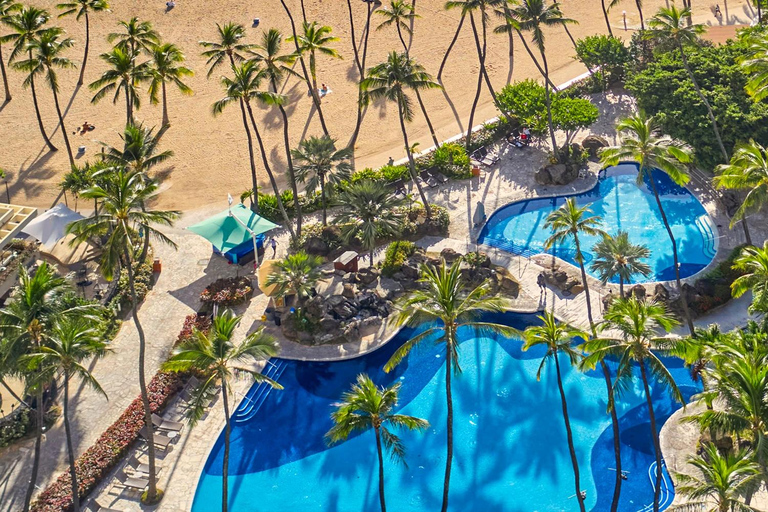 Oahu: Hilton Hawaiian Village Waikiki Resort Day Pass