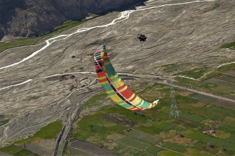 La Paz: Paragliding-Erlebnis in den Tälern der Anden