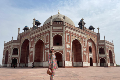 Delhi: Old and New Delhi Private Full or Half-Day Tour Full Day Tour with Guide Only - (Without Car & Driver)