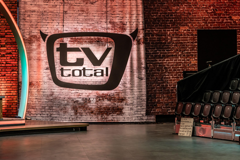 Cologne: 1-hour TV studio tour led by a glamorous drag queen Cologne: One-hour TV studio tour led by a glamorous drag queen