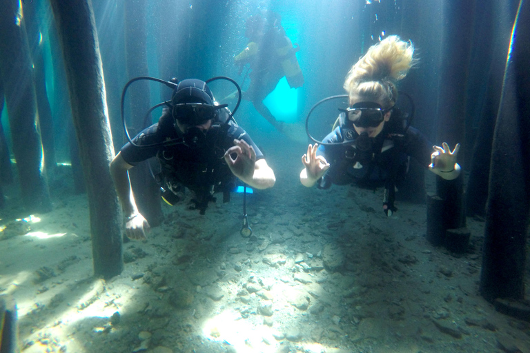 Lago Ohrid: prueba el buceo en la Bahía de los Huesos.Lago Ohrid: prueba el buceo en la Bahía de los Huesos