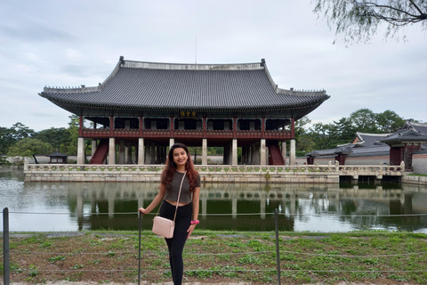 Layover tour to Gyeongbokgung-Folk Museum-Bukchon-Insadong