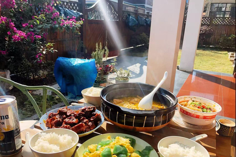 Shanghai: Dine at Local Home with English Speaking Hosts