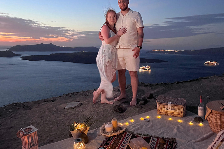 PicNic al tramonto poco affollato di Santorini