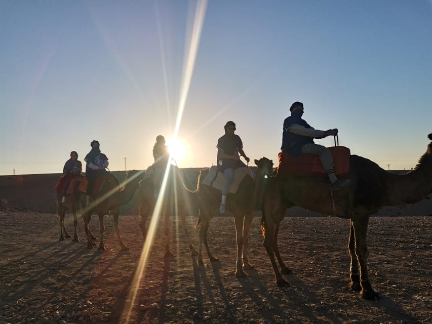 Giro In Cammello Al Tramonto Nel Deserto Di Agafay | GetYourGuide