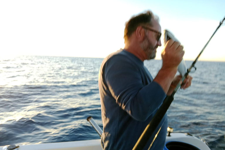 Alicante 5-Hour Fishing Excursion with Pro Fishing Guide
