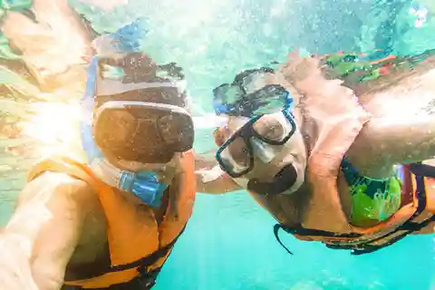 Panglao: Snorkeling at NapalingReef with Sardines Experience
