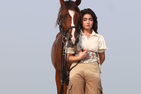 Dubai: Desert Horseback Riding Experience