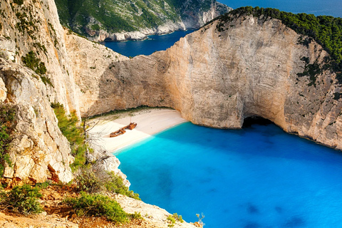 基利尼：扎金索斯岛游船之旅含午餐及橄榄油品鉴基利尼：扎金索斯岛游船之旅含午餐与橄榄油品鉴