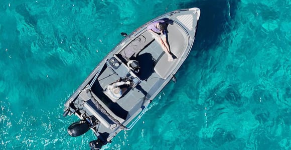 Paros: Full-Day Small Boat Rental with Self-Driving
