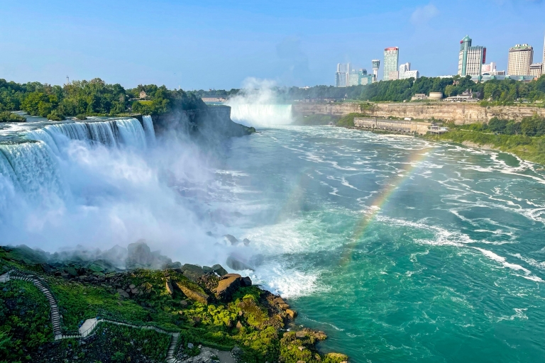 Niagara Falls: Maid of the Mist Ticket and Guided Tour