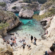 Marseille: Calanques National Park Guided Hike with Picnic