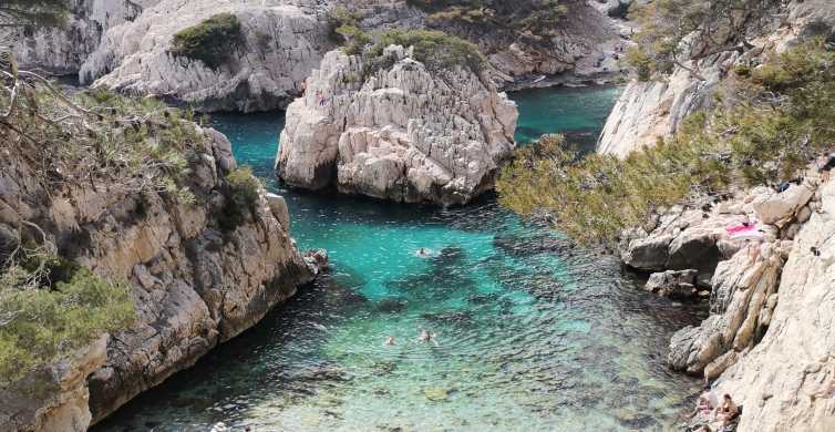 Marseille: Calanques National Park Guided Hike with Picnic