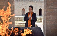 Ateshgah Fire temple and Burning mountain tour - Housity