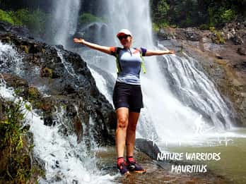 Vacoas-Phoenix: Private Hiking Tour to Tamarind Falls