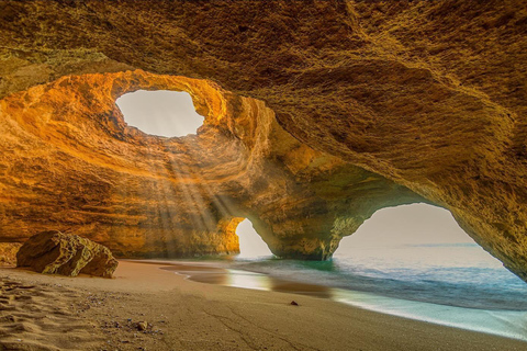 Tour privado de Lisboa al Algarve, Cueva de Benagil, Faro, Portimão