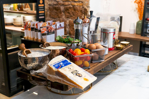 Rome: Hands-On Pasta & Tiramisu Class with Unlimited Wine 3-in-1 Pasta, Ravioli & Tiramisu Class by Piazza Mattei