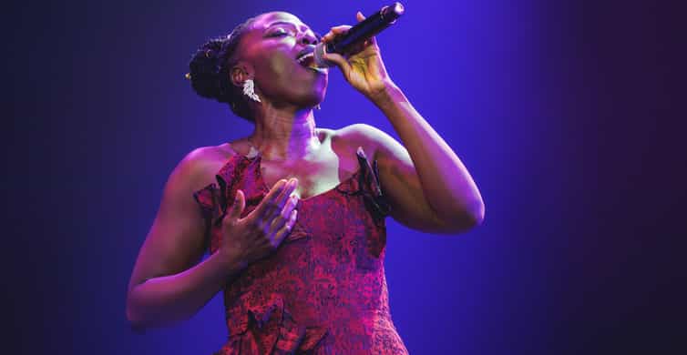 Madrid: WAH Show - Music, Dining & Party Experience photo 11