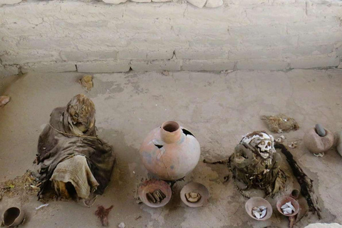 From Nazca: Chauchilla Cemetery Tour and Artisans Workshop