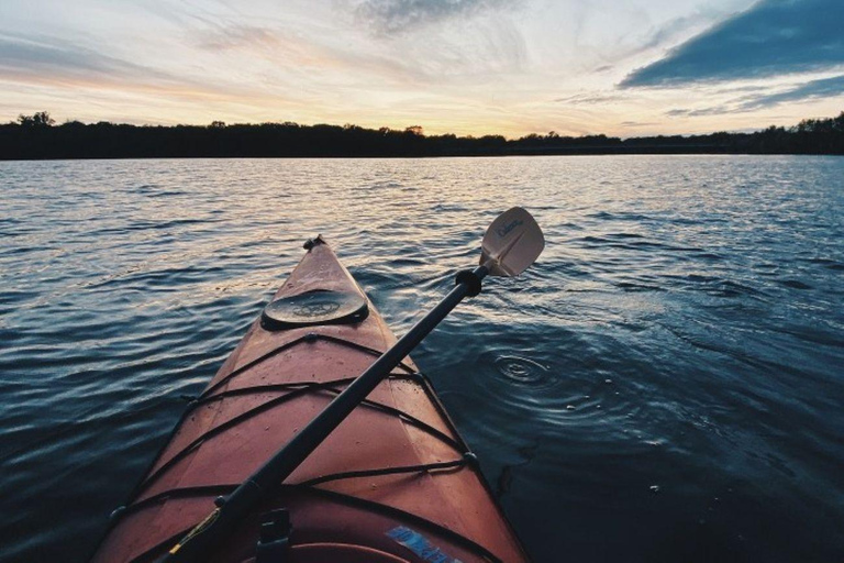 Houston: Kayak and Paddleboard Rental 1 Day Single Kayak Rentals