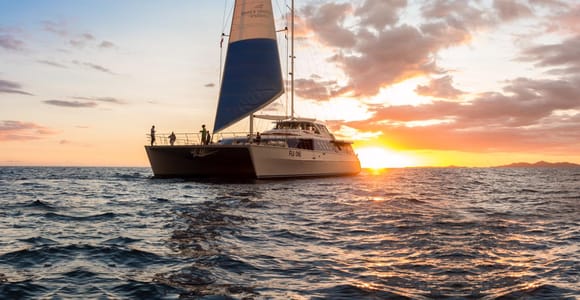 Fiji: Captain Cook Cruises Sunset Dinner Cruise