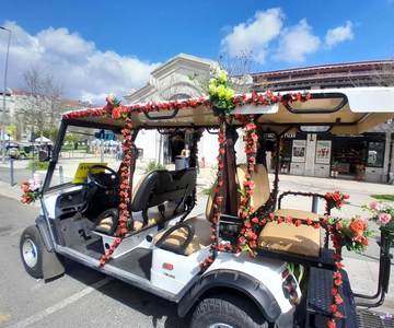 Lisbon: Old Town to Belém with English-Guided Tuk-Tuk Tour