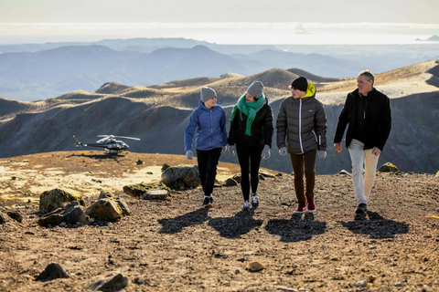 Rotorua: Aterrizaje en el Volcán y Excursión en Helicóptero por el Parque Geotérmico