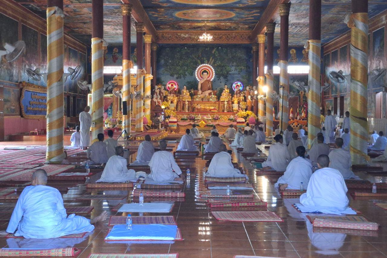 Phnom Penh : excursion d&#039;une journée à la montagne Oudong avec déjeunerPhnom Penh : excursion d&#039;une journée à la montagne d&#039;Oudong avec déjeuner