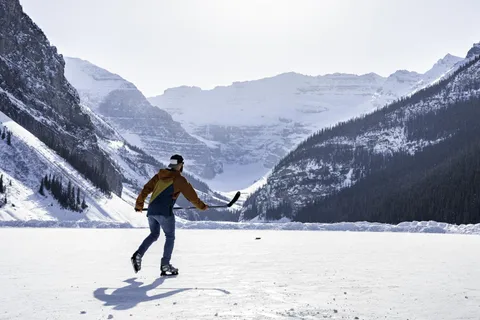 From Banff/Canmore: Lake Louise & Johnston Canyon Adventure