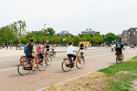 Ámsterdam: tour en bici con un grupo reducido por el centroTour privado en neerlandés