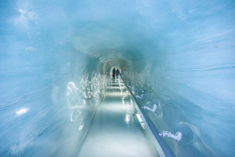 Conductor privado de Zúrich a Jungfraujoch, Berna y vuelta