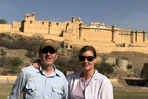 3 jours d'excursion de luxe dans le Triangle d'Or à Agra et Jaipur au départ de DelhiVoiture + chauffeur + guide + billets + hôtel 4 étoiles