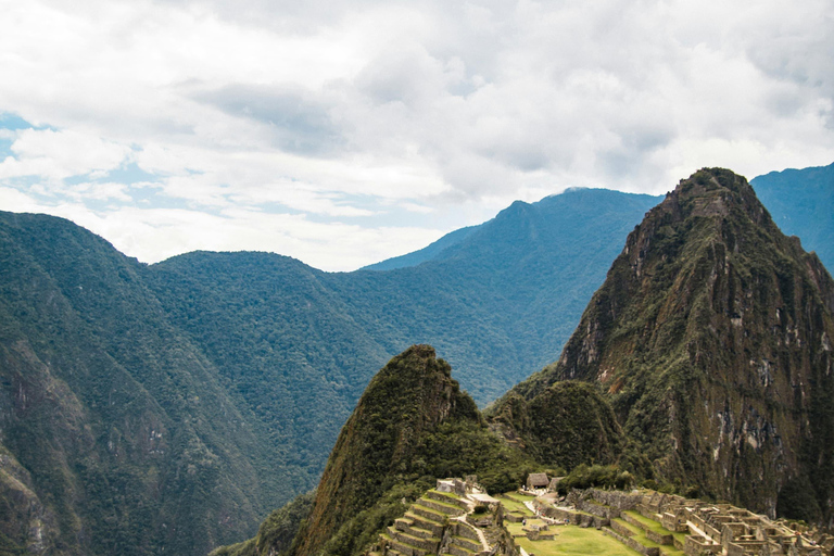 Machu Picchu tour privado en tren todo incluido