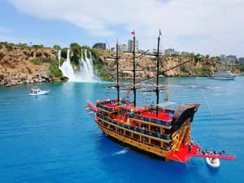 Antalya: Tagestour mit dem Piratenschiff in Lara mit Mittagessen und alkoholfreien Getränken