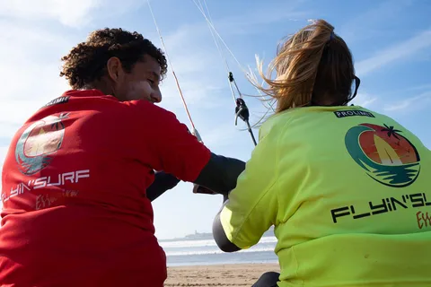 Essaouira: Kitesurf Private Lesson with Hot Shower