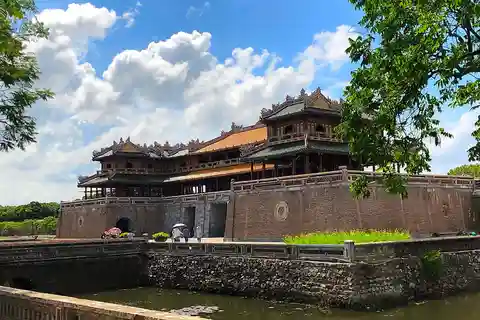 2-dagers tur til Phong Nha-hulen og den gamle hovedstaden Hue fra Da Nang